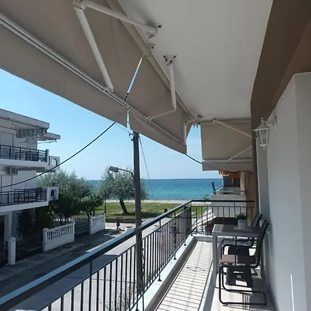 Antonis Apartment Paralia Dionysiou Exterior photo